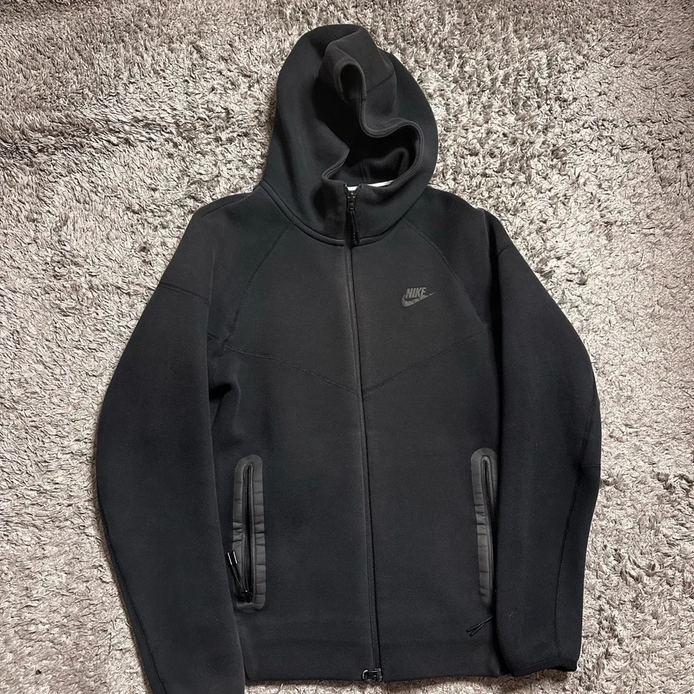 Nike Tech Zip Hoodie - Picture 2 of 5